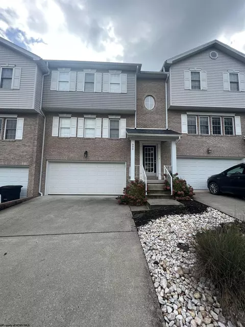 990 Ashton Pl, Morgantown, WV 26508