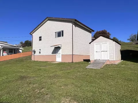 511 W Wilford St, Grafton, WV 26354
