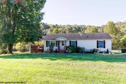 5394 Saltwell Rd, Bridgeport, WV 26330