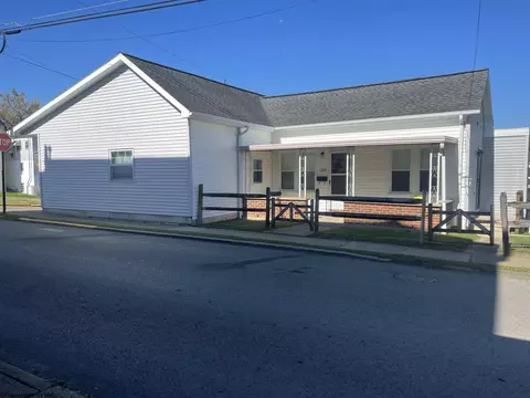 1202 N 17th St, Clarksburg, WV 26301