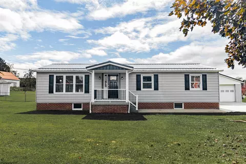 163 W Main St, Bruceton Mills, WV 26525