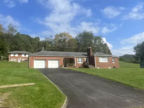 640 654 Crooked Run Rd, Clarksburg, WV 26301