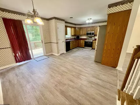 36 Fairway Dr, Mount Clare, WV 26408 photo 11