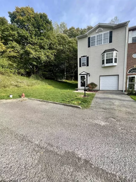 36 Fairway Dr, Mount Clare, WV 26408 photo 3
