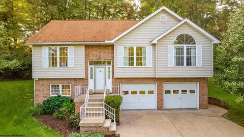 201 Jenny Lynn Ests, Morgantown, WV 26508
