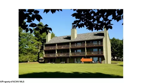 16 Grizzly Way UNIT 123, Davis, WV 26260