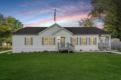 25 Morgan Hill Rd, Morgantown, WV 26508