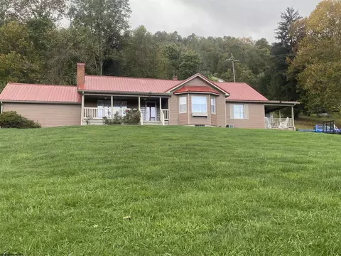 33 Bundy Ln, Fairmont, WV 26554