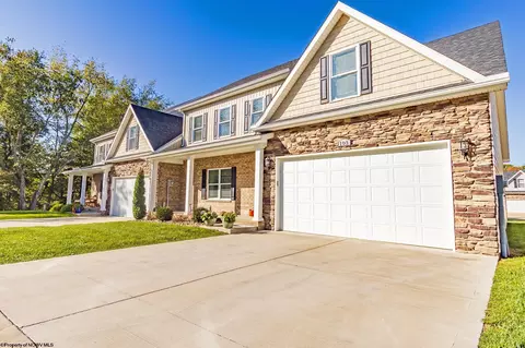 103 Red Oak Ln, Morgantown, WV 26501