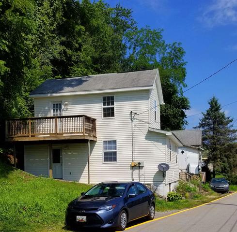 29 Tower Ln, Westover, WV 26501