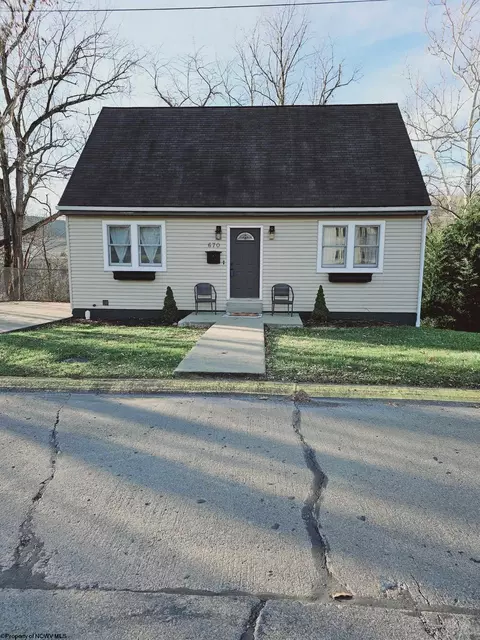 670 Callen Ave, Morgantown, WV 26501