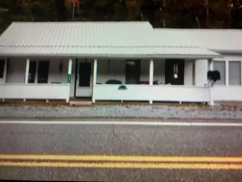 10379 Ivydale Rd, Ivydale, WV 25113