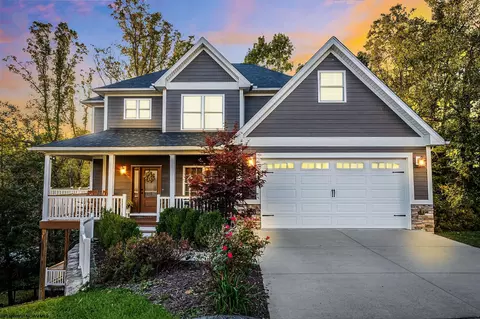 353 Villa View Dr, Morgantown, WV 26505