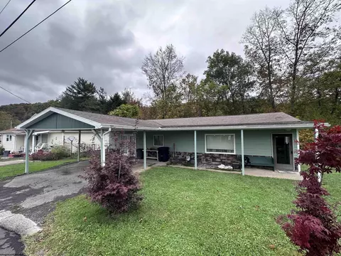 415 Terrace Dr, Mannington, WV 26582