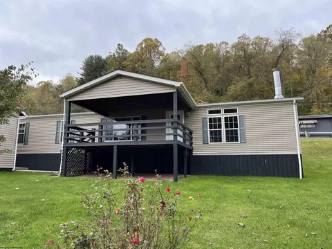 1656 Pennsylvania Ave, Fairmont, WV 26554