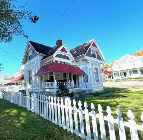 207 Marshall St, Mannington, WV 26582 photo 32