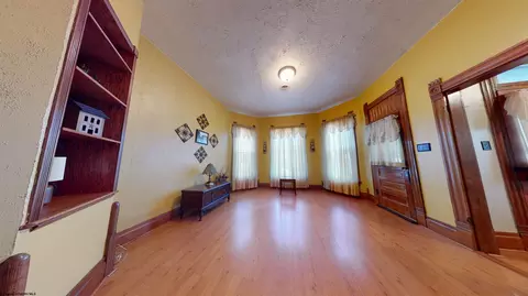 207 Marshall St, Mannington, WV 26582 photo 6