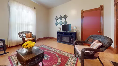 207 Marshall St, Mannington, WV 26582 photo 9
