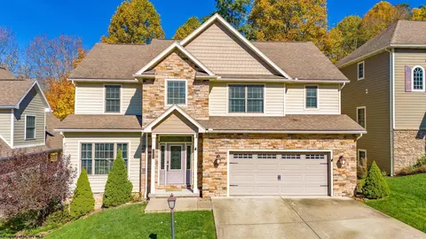 307 Cody Dr, Morgantown, WV 26508
