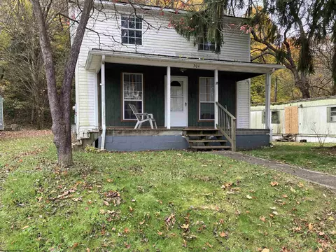 204 Diamond St #200 DIAMOND STREET, Elkins, WV 26241