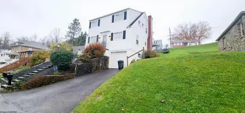177 Circle Dr, Fairmont, WV 26554