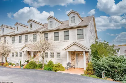 25 Waterside Dr, Morgantown, WV 26508