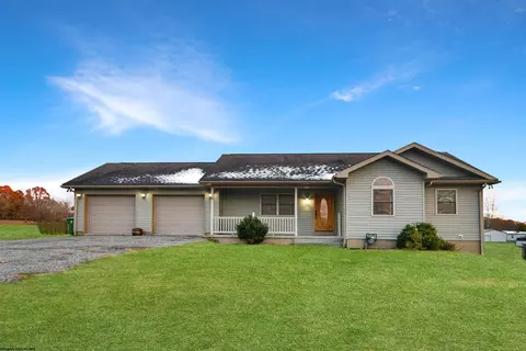 240 Winter Ln, Reedsville, WV 26547
