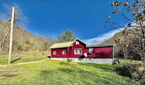 1800 Oil Creek Rd, Orlando, WV 26412