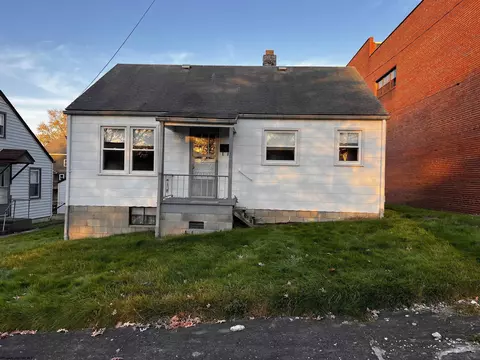 107 May St, Fairmont, WV 26554