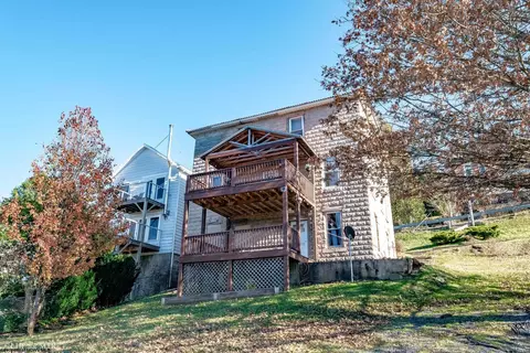 233 Brown St, Thomas, WV 26292 photo 41