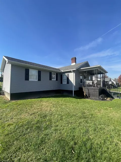 325 Willis Ave, Bridgeport, WV 26330