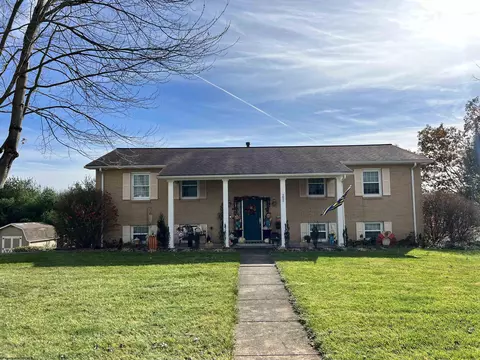 282 Morning View Ln, Bridgeport, WV 26330