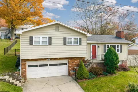 1428 Dogwood Ave, Morgantown, WV 26505