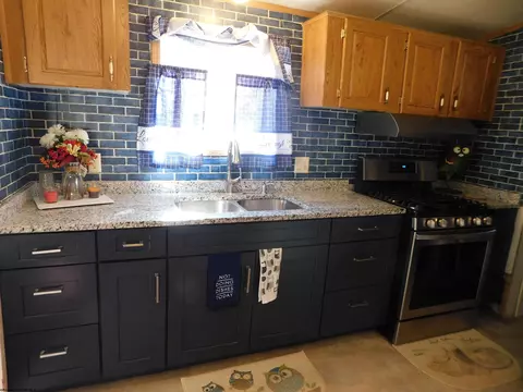 1534 Brookside Rd, Aurora, WV 26705 photo 3