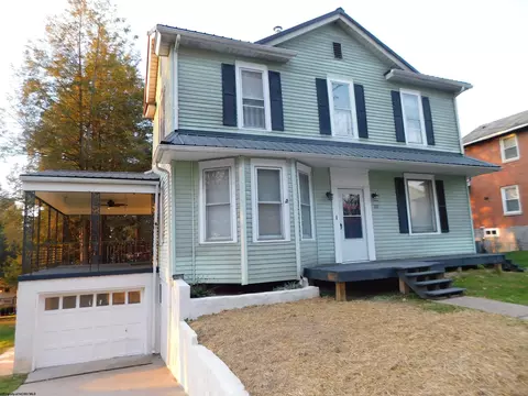 322 S Robert Stone Way, Reedsville, WV 26547