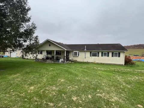 683 Swamp Run Rd, Buckhannon, WV 26201