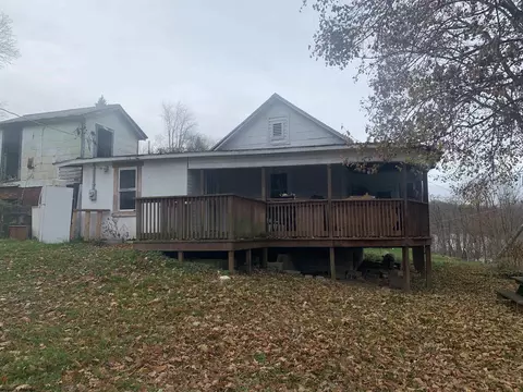 3375 Mcwhorter Rd, Lost Creek, WV 26385