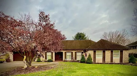 3 Carriage Ln, Bridgeport, WV 26330