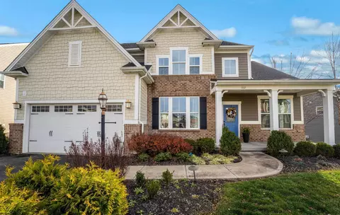 102 Summit Woods Dr, Morgantown, WV 26508