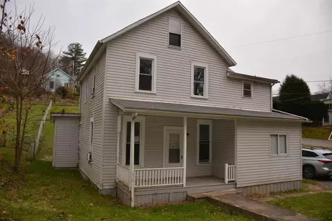 66 Terrace Ave, Salem, WV 26426