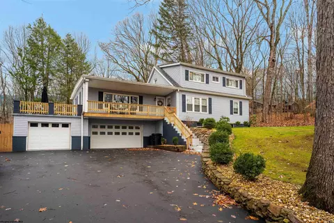 173 Tyrone Rd, Morgantown, WV 26508