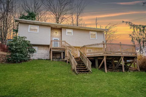 65 Champagne Dr, Morgantown, WV 26508