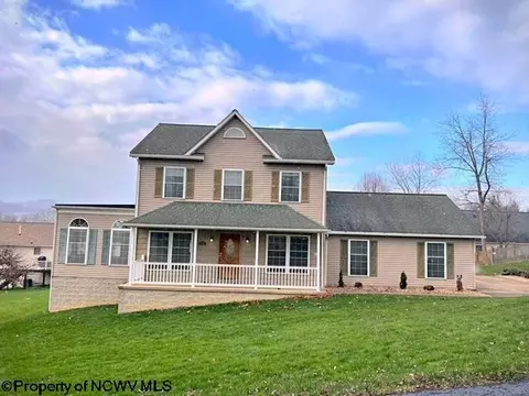 2322 Sunrise Ln, Fairmont, WV 26554
