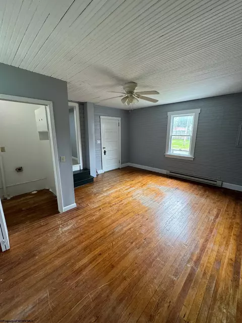 Bedroom - 100 E Main St, Mannington, WV 26582 photo 3 of 5