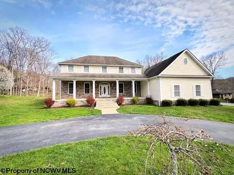 581 Gaston Mnr, Jane Lew, WV 26378