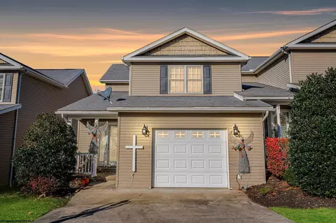 5 Kaylan Dr, Morgantown, WV 26508