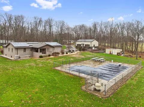 200 Morris Buncic Rd, Smithfield, PA 15478