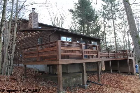 272 Cabin Mountain Rd, Davis, WV 26260
