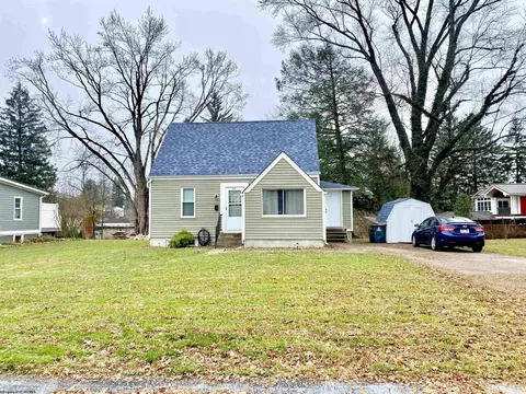 1257 Oxford Pl, Morgantown, WV 26505