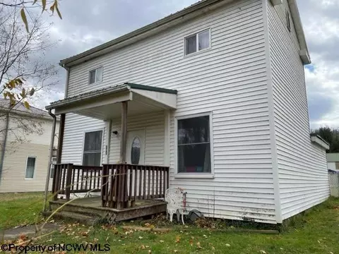 302 Graham St, Grafton, WV 26354
